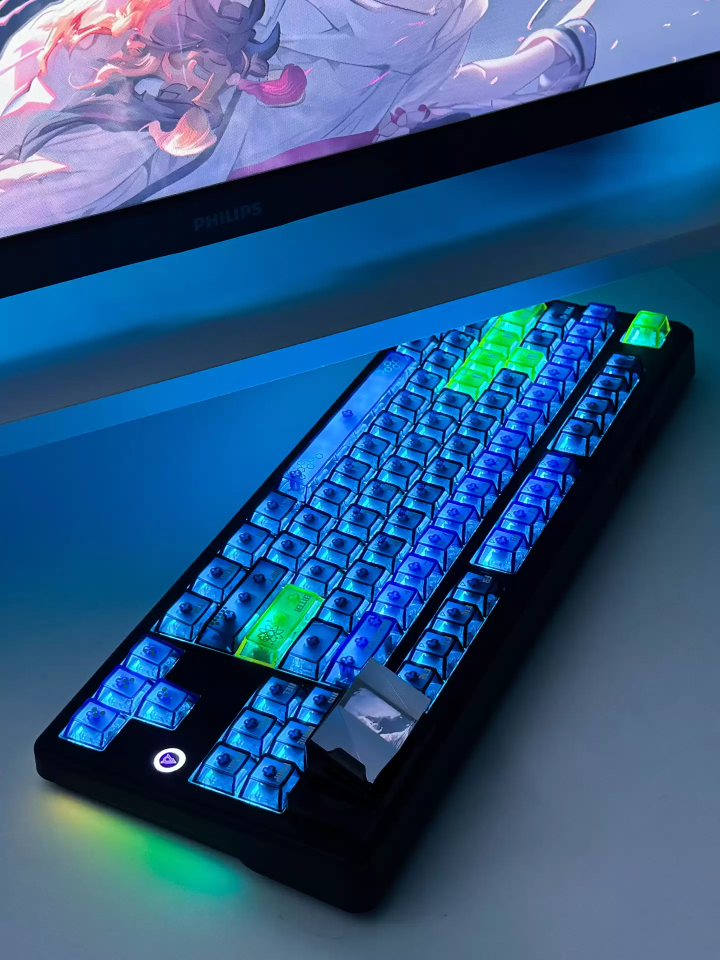 黑爵推出“全球首款棱镜键盘”，搭载 1.33 英寸棱镜屏幕