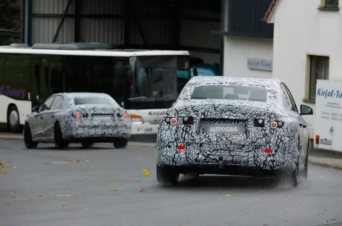 再见 EQE：内部文件称奔驰下一代纯电 E级将回归传统三厢设计