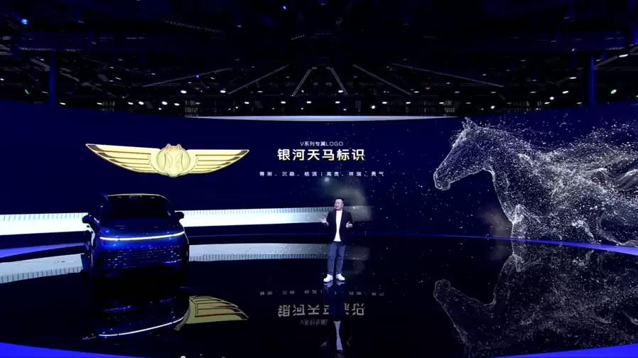 吉利银河 V900 增程 MPV 全球首秀，V 系列首款车型