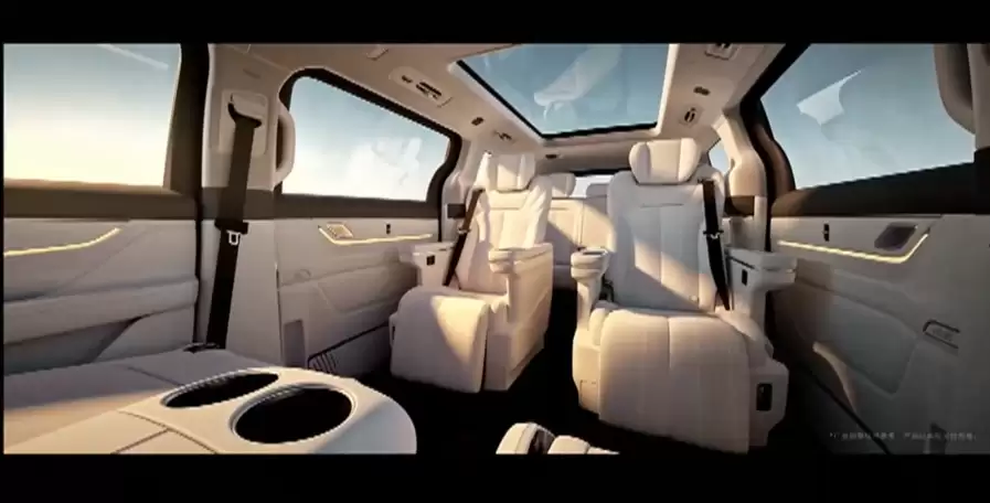 吉利银河 V900 增程 MPV 全球首秀，V 系列首款车型