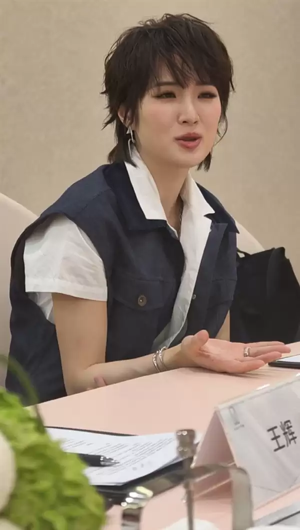 姚安娜回应超4000名华为员工买阿维塔 :是一种双向奔赴