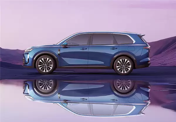 最亲民版问界M9！华为五菱合作官宣：