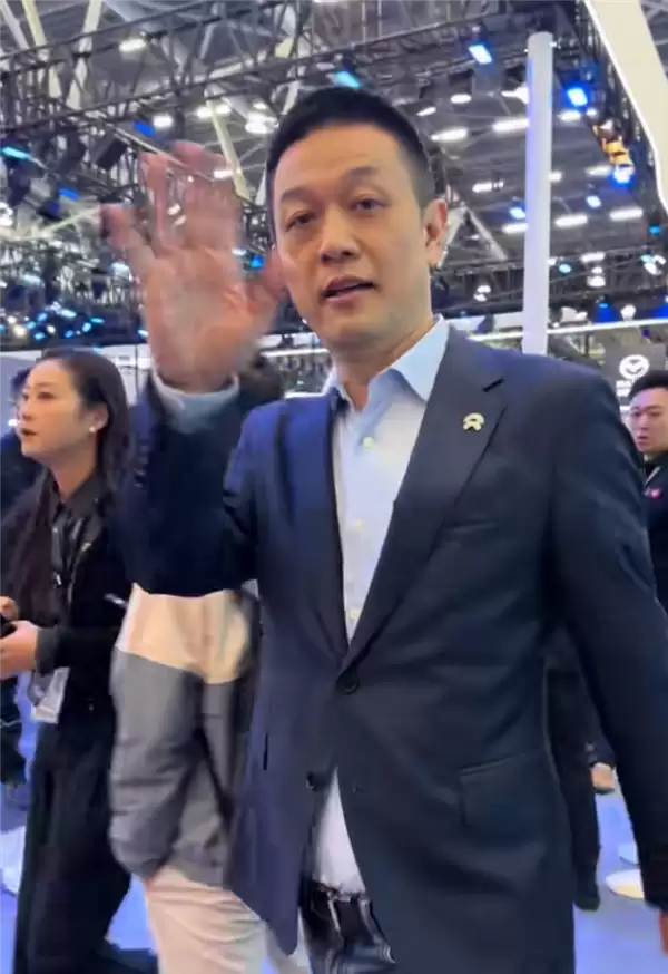 李斌称为节省3万元的加班费改签飞机:这在蔚来以前不可想象