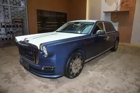 2026款红旗金葵花国礼版上市,718万元起售