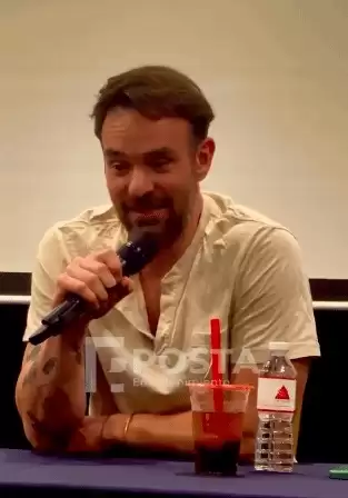 查理·考克斯呼吁共享TGA提名荣誉