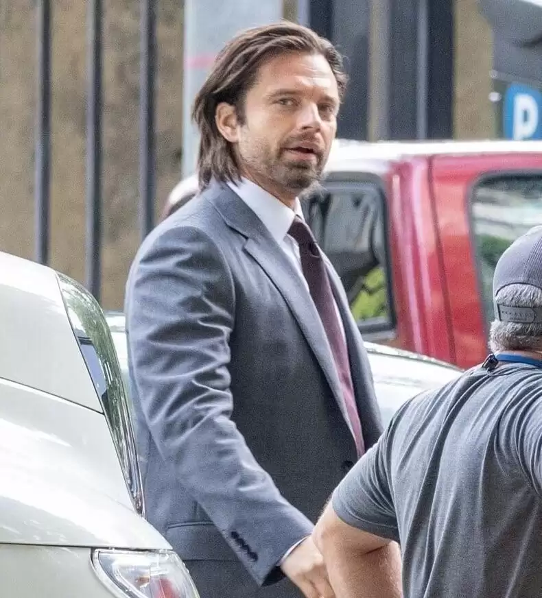 冬兵西装造型帅气亮相雷霆特工队