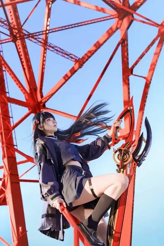 日本美少女COS《鸣潮》千狩！谁家JK走出游戏了