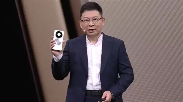 华为Mate 80系列发布:全金属机身革新引领设计与性能新纪元