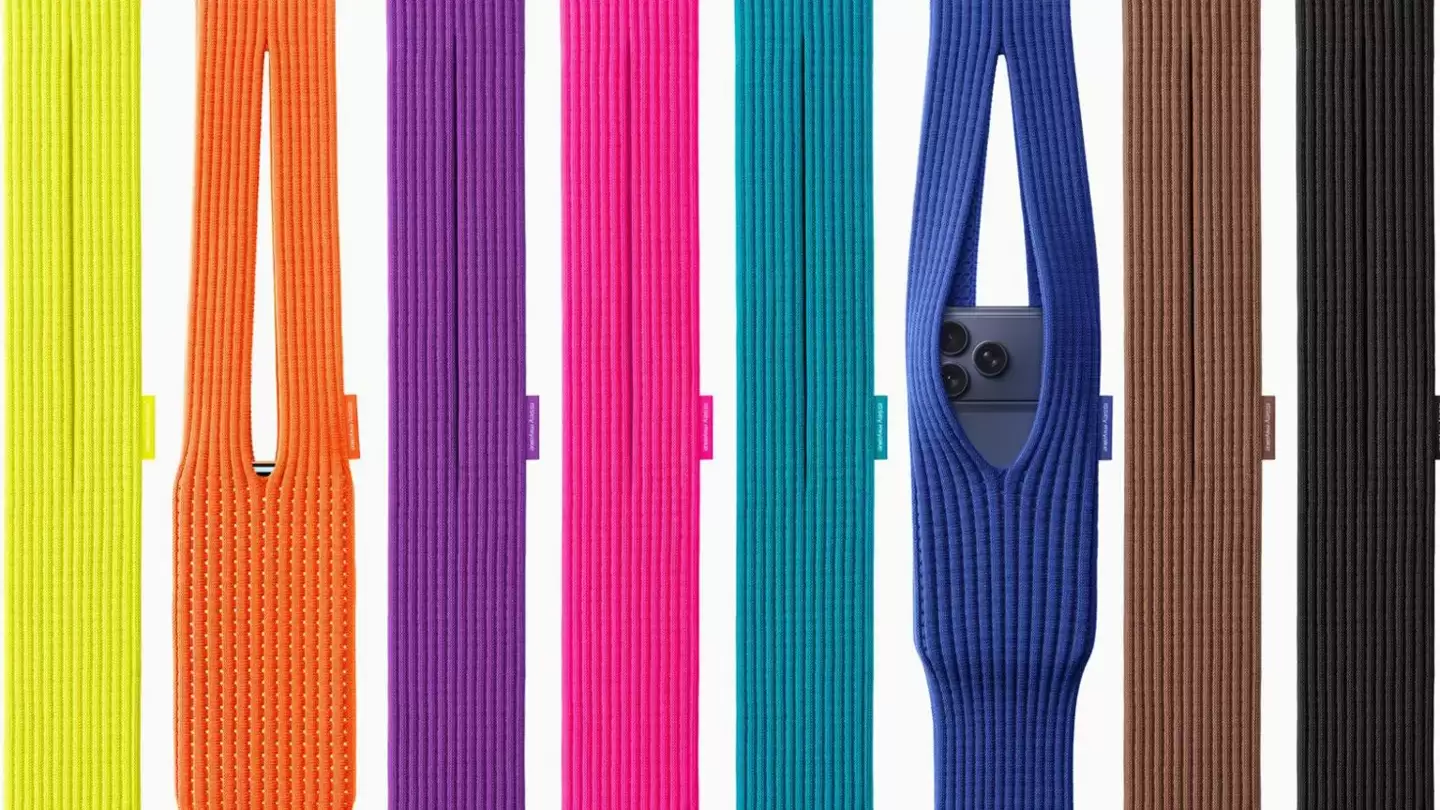 1299 元起的“手机袜套”卖光了,苹果 iPhone Pocket 所有地区均已售罄