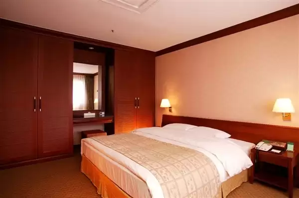 世界上第一家水上酒店：在澳大利亚开业 最终却漂到了朝鲜