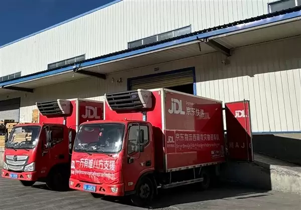 刘强东称捐物资无需汇报!京东紧急驰援香港火灾:首批物资连夜送达