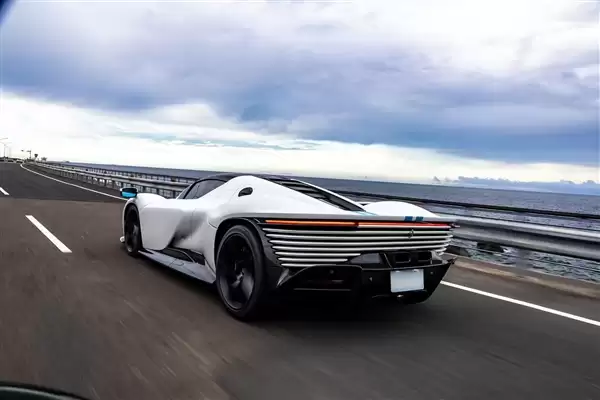 落地超2000万的超跑王者 林俊杰晒出新车法拉利Daytona SP3