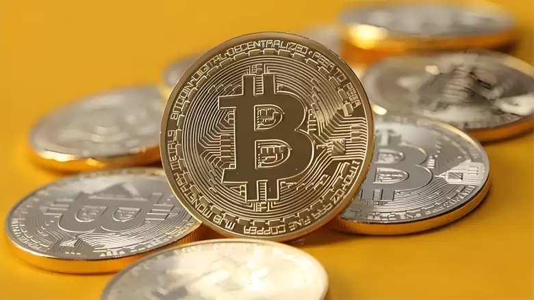 2025年最佳长期投资加密货币:XRP、Solana、AVAX、SUI 和 HBAR