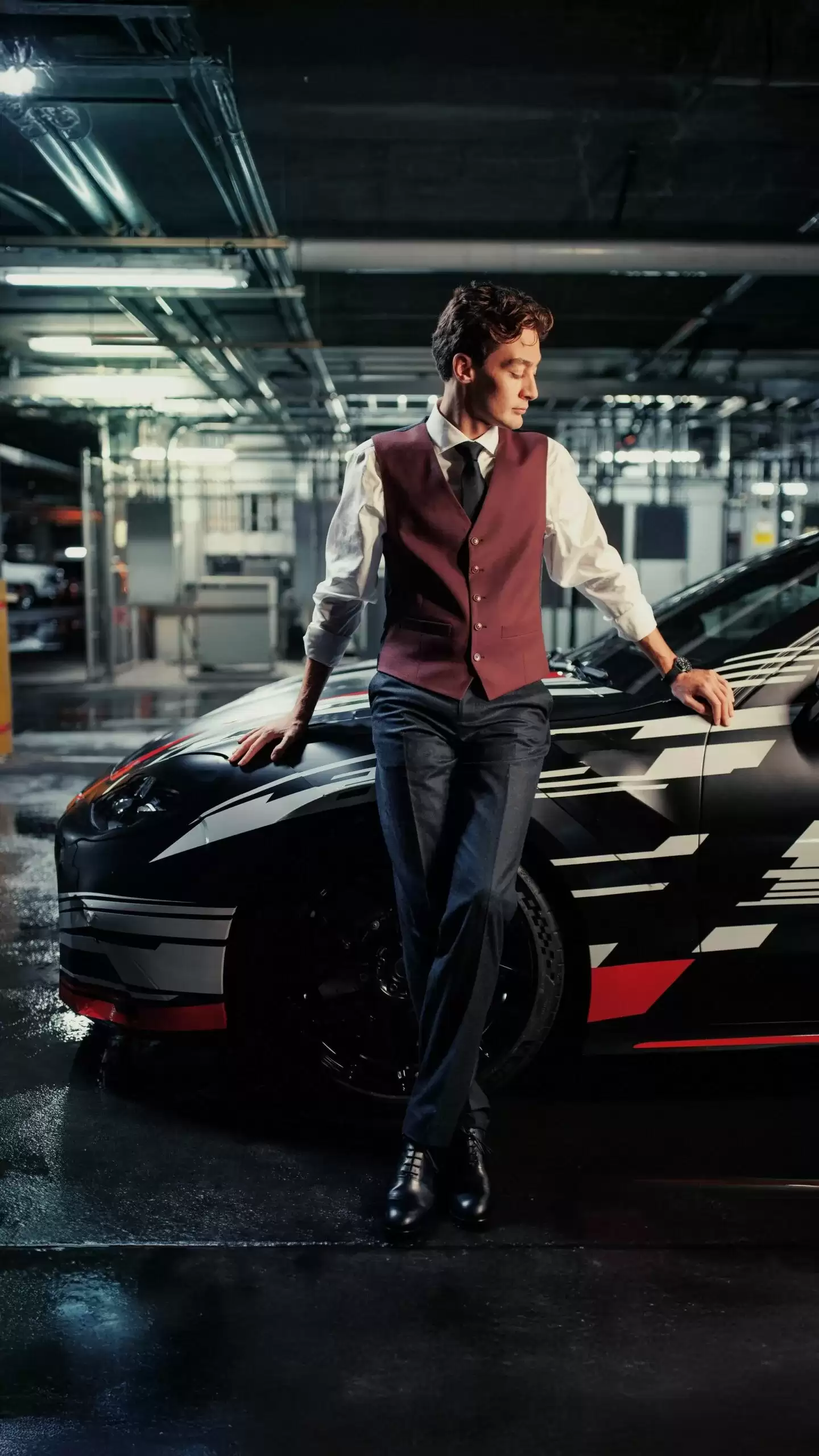 梅赛德斯-AMG 纯电 GT 四门轿跑原型车亮相：布拉德·皮特站台，马力超 1000 匹