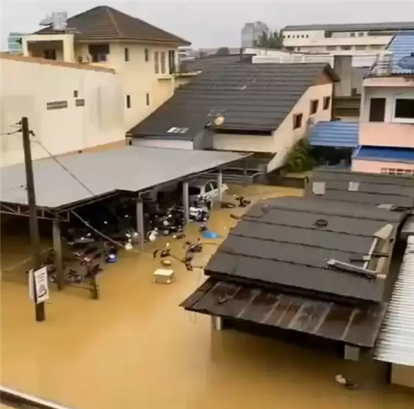 泰国遭遇世纪暴雨41人死亡：派遣航母充当“移动医院”