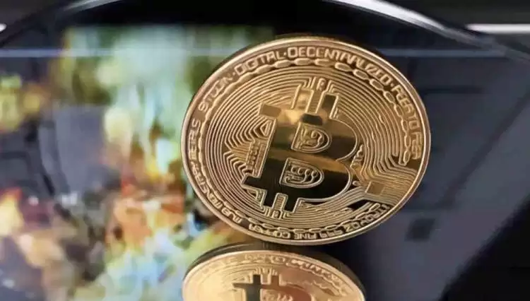 硬分叉产生的新币如何获得？硬分叉是不是多一个币？