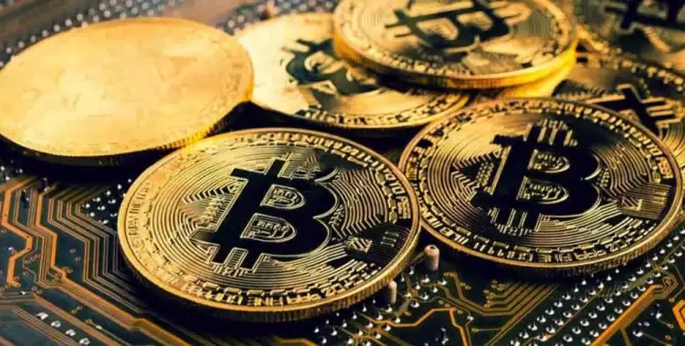 普通人如何购买比特币赚钱？