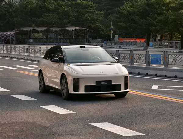 李想:过去三年我们学习职业经理人管理体系 结果变得越来越差