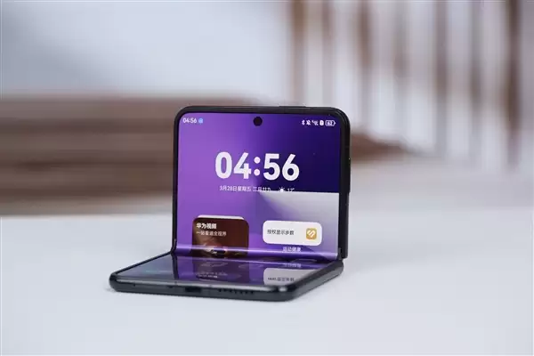 华为全新宽屏竖折折叠手机明年第一季度见 搭载麒麟9030芯片