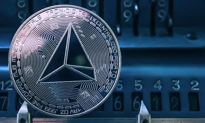 SOL和ETH哪个币更有潜力?哪个好?