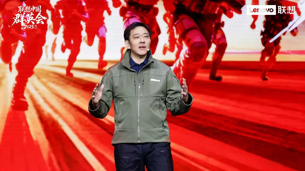 穿着制服的人AI 生成的内容可能不正确。