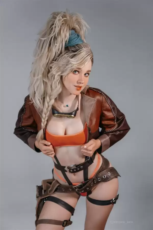 确实火热! 毛妹cos《怪物猎人:荒野》杰玛