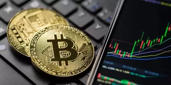 看涨？比特币非流动性供应量达总量74% 资金费率透露空头乏力