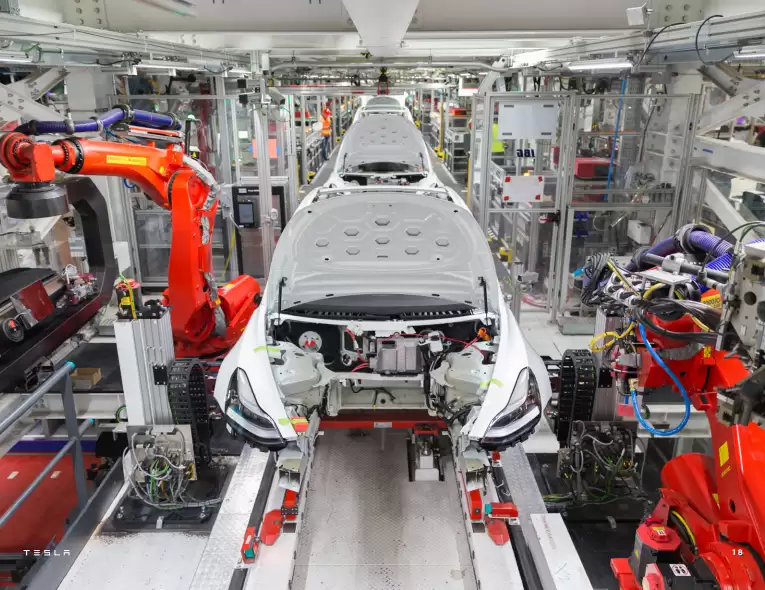 特斯拉前高管称公司曾拆解多款中国电动汽车,“偷师”零部件复用经验