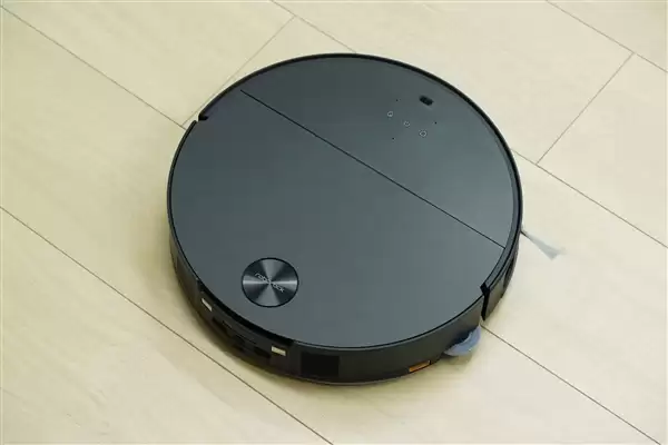 中国扫地机器人双11线上销售额Top 10:石头第一 科沃斯紧追 米家第五