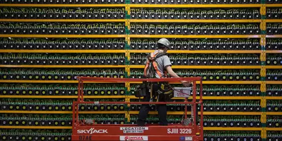 比特币减半本周将至!挖矿者面临年营收锐减100亿美元