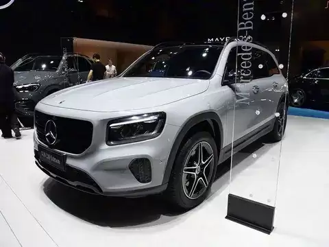 2026款奔驰GLB亮相广州车展:增配减四驱引争议