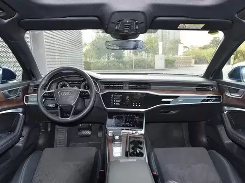 奥迪A6L降价超30万引燃市场