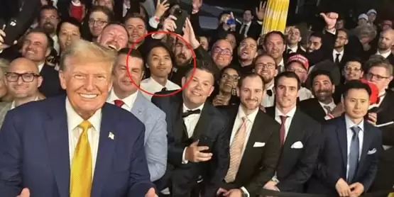 冯德伦现身特朗普NFT晚宴,探讨比特币购物可能性