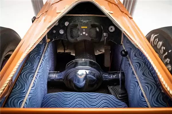 美国人真的造出过“棺材车”：还能合法开上路