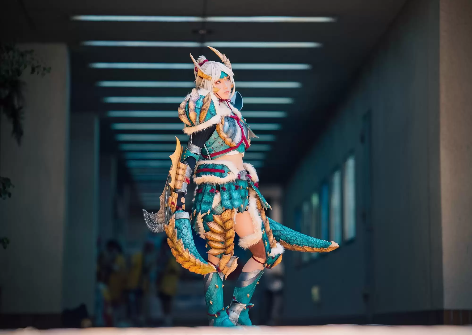 樱花妹化身雷狼女猎人,惊艳COS赏!