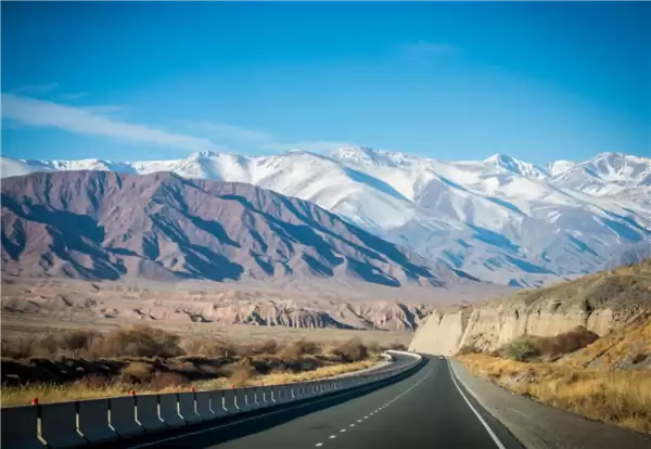 吉林推出“雪假”:义务教育学生可放5天 鼓励职工带薪休假