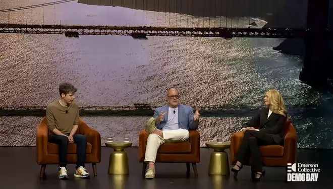 两年内面世!OpenAI神秘硬件“IO”首度解密:别刷手机了!把AI装进口袋,它想还你个“清静日子”