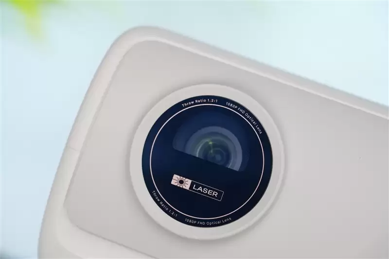 三色激光画质惊人!当贝D7X激光投影仪评测:三千元不到就能体验旗舰技术