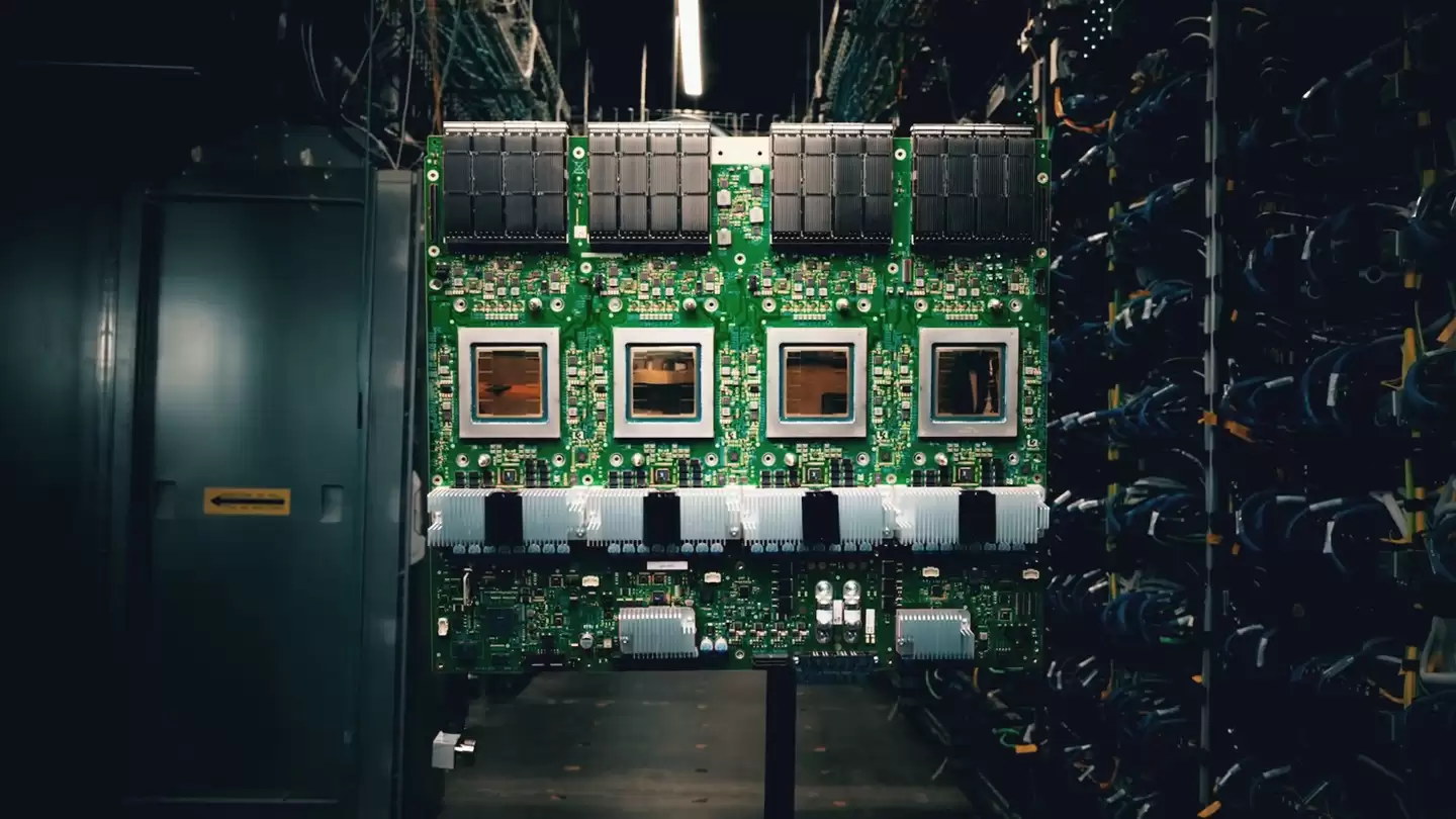 消息称三星电子 2025H2 重夺谷歌 TPU AI 芯片主力 HBM 内存供应商地位