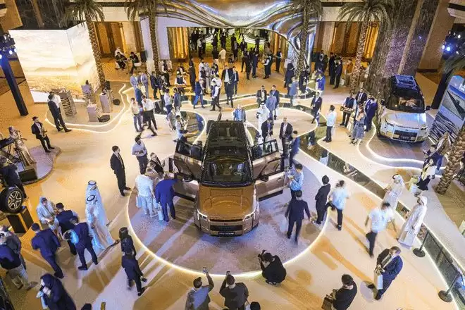 极石ADAMAS亮相广州车展 还有皇家定制版