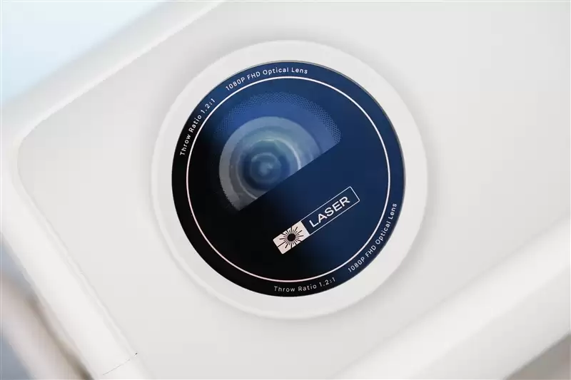 三色激光画质惊人!当贝D7X激光投影仪评测:三千元不到就能体验旗舰技术