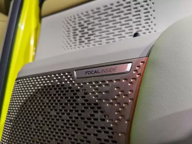 皮卡也能自带按摩大沙发？日产锋坦17.69万起，柴油汽油插混全都有！