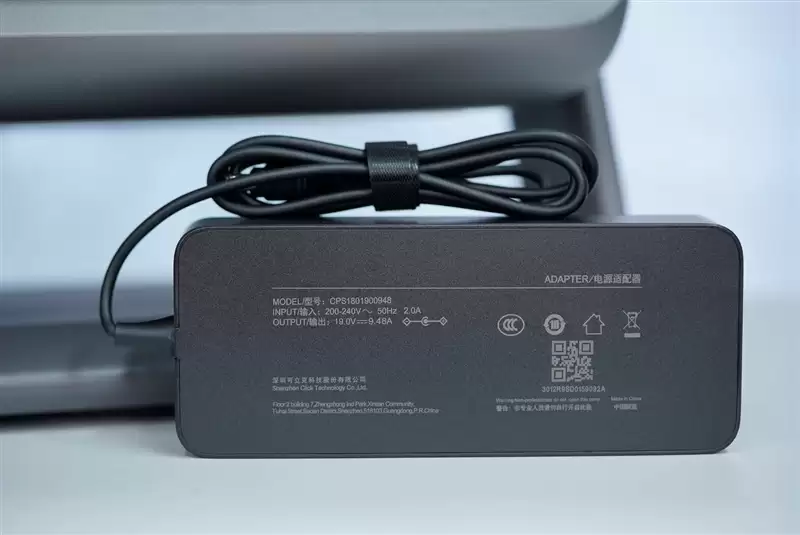 卷完光源卷镜头!当贝X7 Max投影仪评测:纯三色激光已普及 镜头移轴新赛道出现!