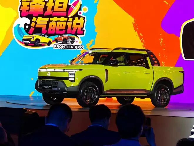 皮卡也能自带按摩大沙发？日产锋坦17.69万起，柴油汽油插混全都有！