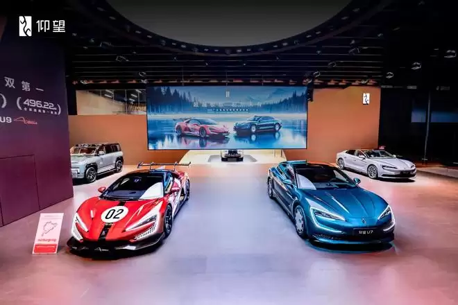 对话胡晓庆:仰望的底气,不止极致技术