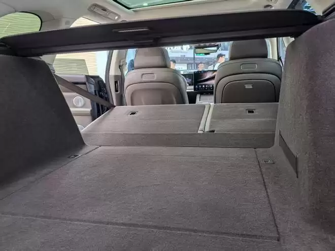 享界S9T豪华旅行车亮相成都9月16日正式上市