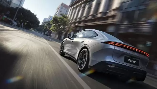 年轻人的第一台车 深蓝L06限时惊喜13.29-15.49万