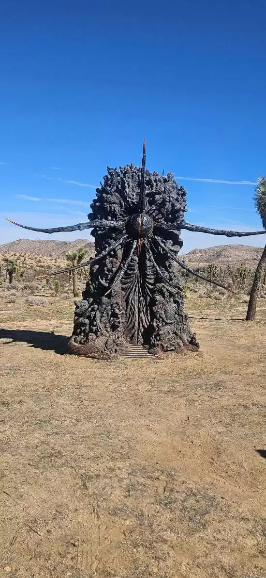 神秘雕像引猜测：战神新作还是全新IP？