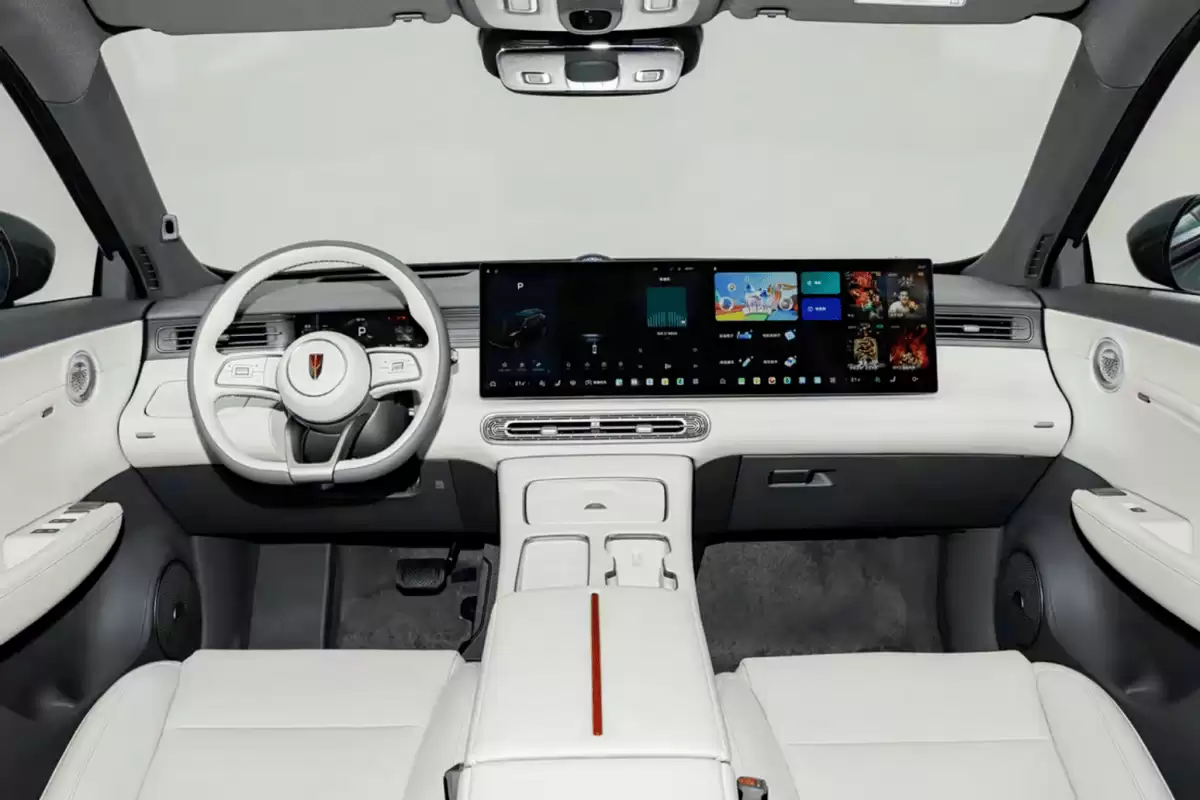 红旗HS6 PHEV内饰