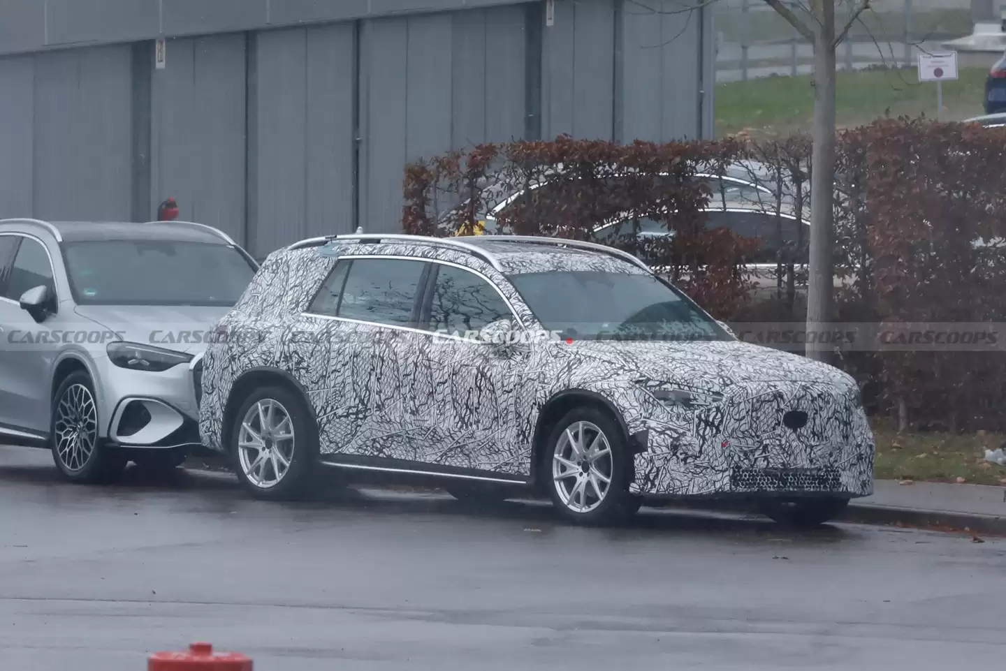 七座版奔驰 GLC EQ 首曝：车身加长，迎合中国市场需求